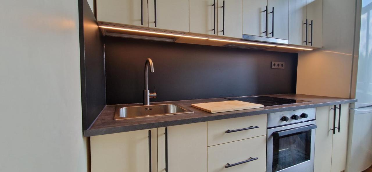 Tyzen39&38 Luxury Apartment Вилнюс Екстериор снимка