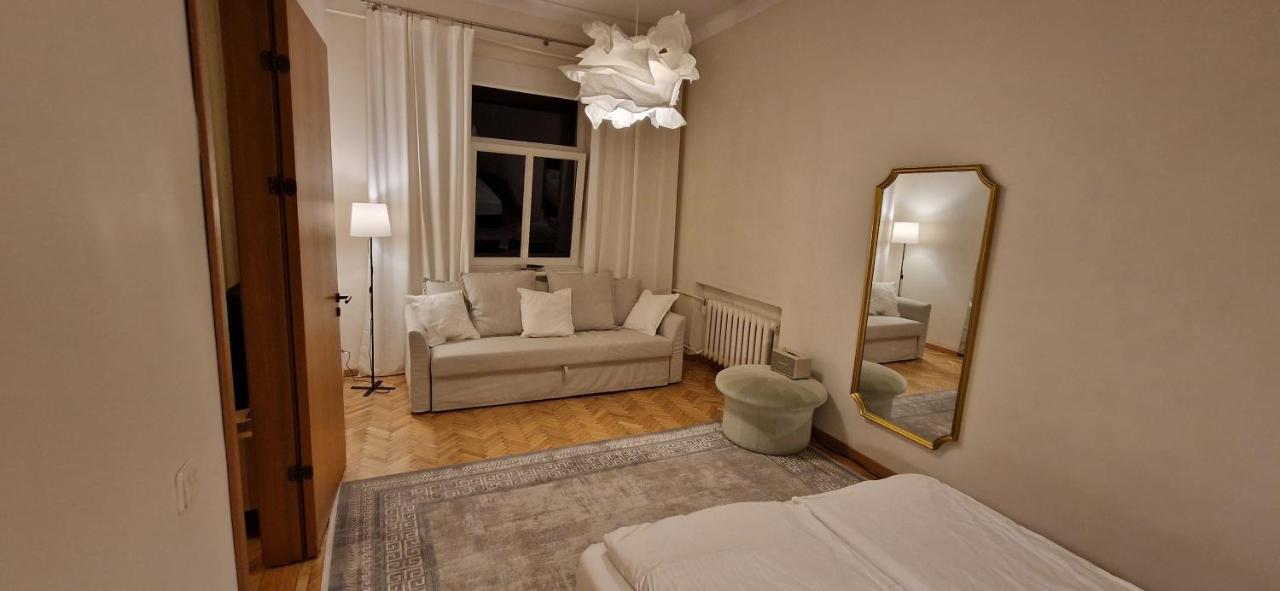 Tyzen39&38 Luxury Apartment Вилнюс Екстериор снимка
