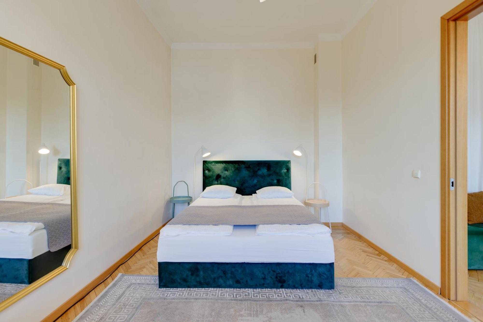 Tyzen39&38 Luxury Apartment Вилнюс Екстериор снимка